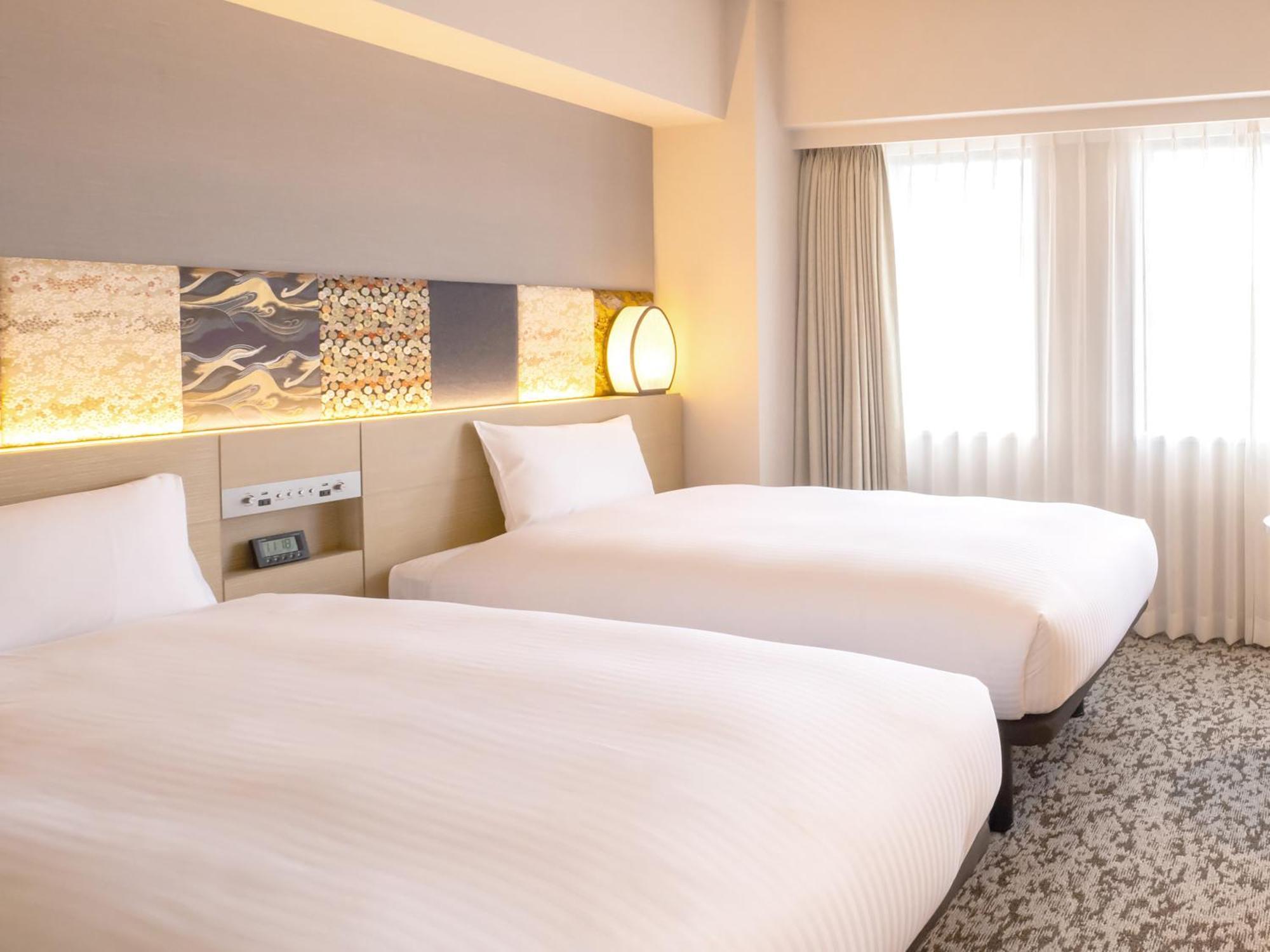 Hotel Insomnia Kyoto Oike Esterno foto
